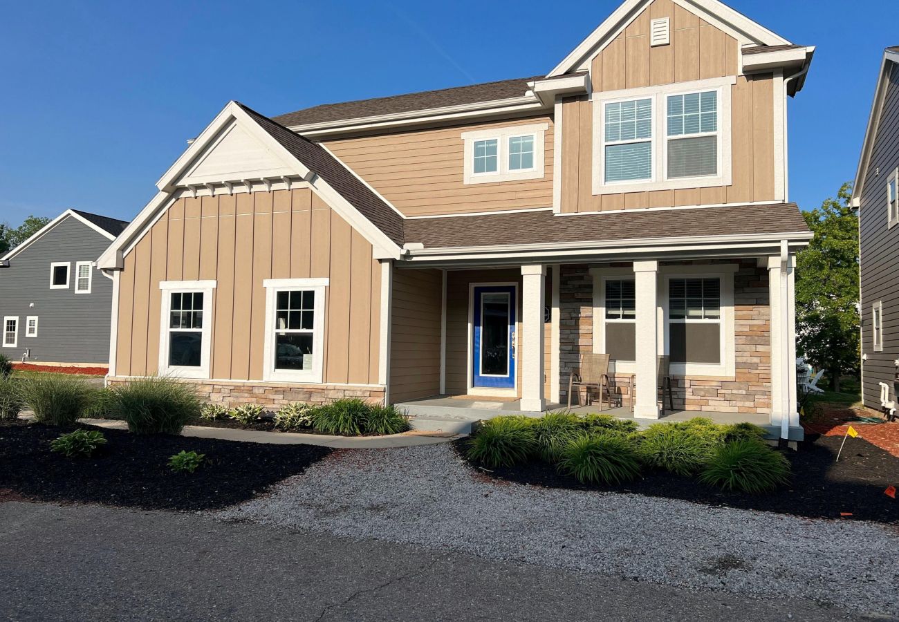 Harbor Club resort home