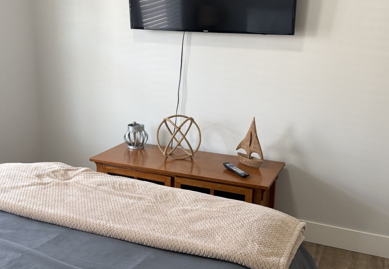 House in South Haven - Bridgewater Cottage- Close to Beach, 6 Bedrooms.