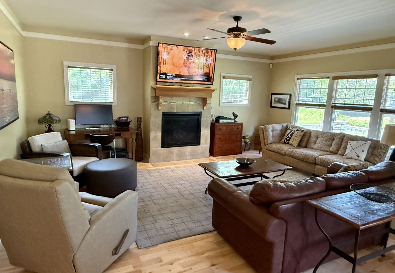 House in South Haven - Daydreamer Cottage