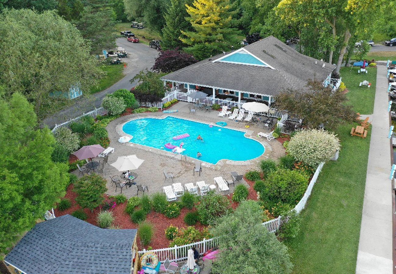 Woodland Harbor marina clubhouse and pool